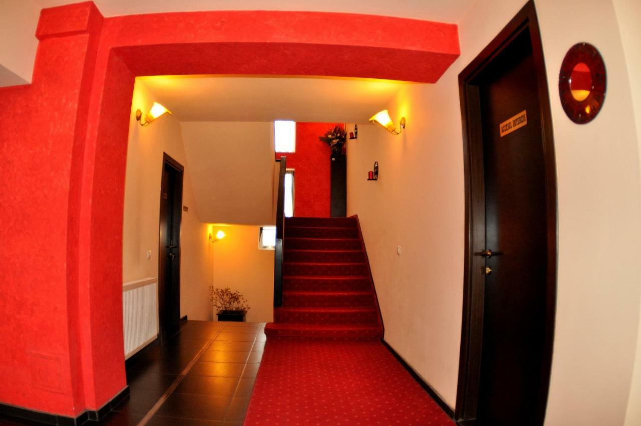 Hotel Gema Brasov Exterior photo